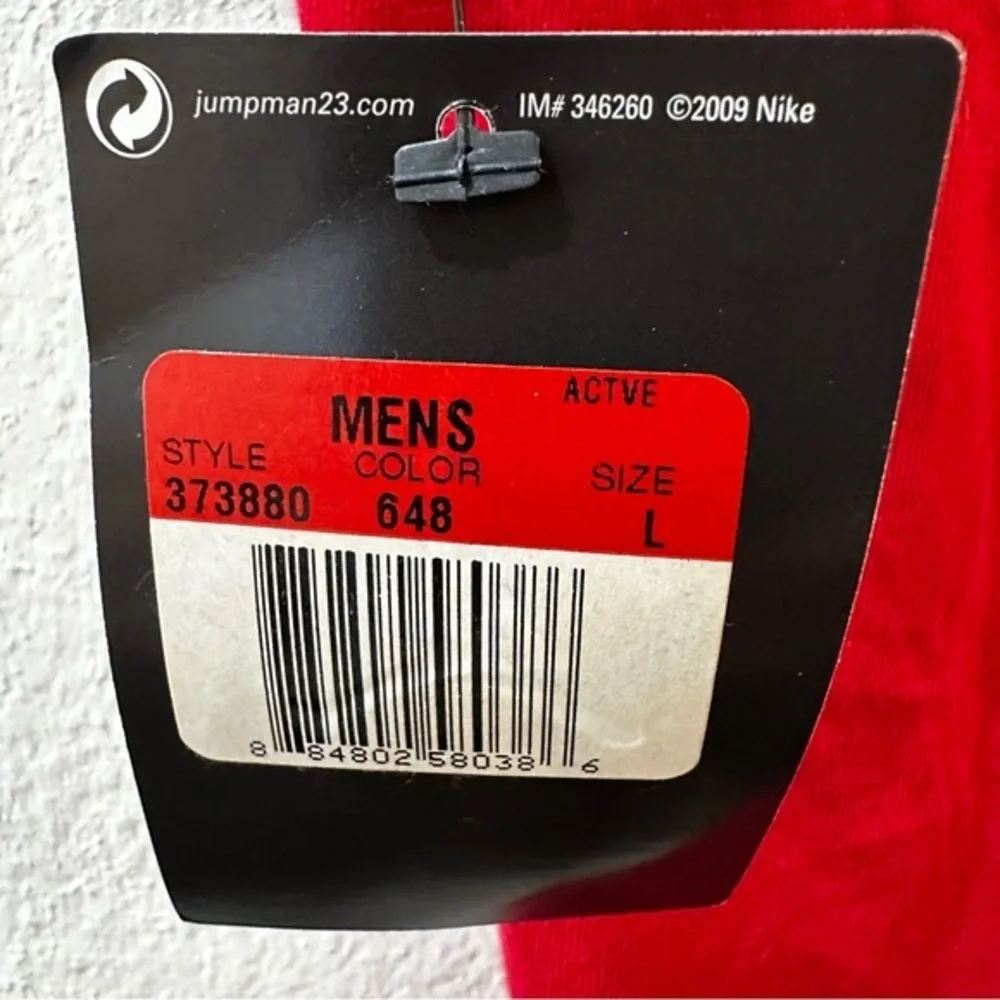 Nike Air Jordan Men's Short Sleeve Crew Neck‎ Size Large Red NWT